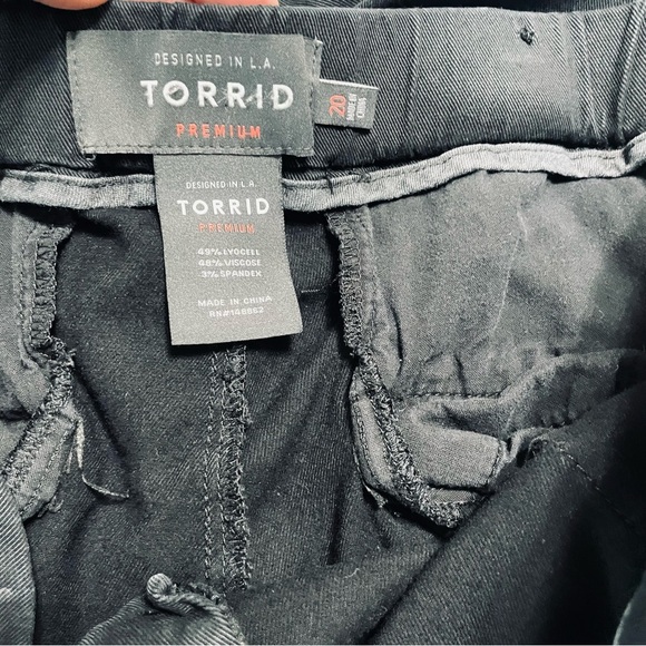 Torrid Premium Black Stretch Pants Women’s Size 20 – Comfortable & Stylish - Picture 6 of 9